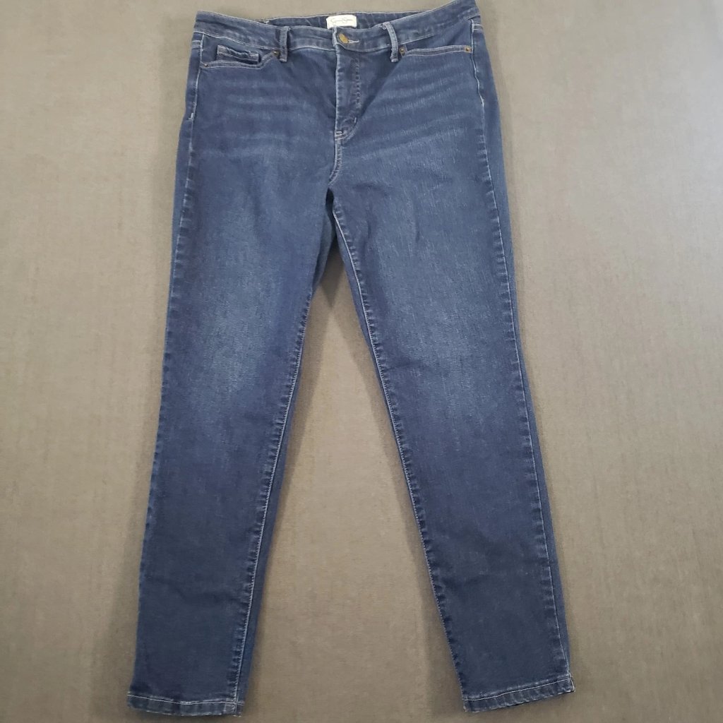 Jessica Simpson High-Waisted Dark Washed Slim Fit Jeans